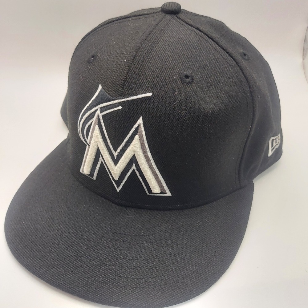 New Era Florida Marlins MLB Baseball Cap Black Size 7‎ 1/4 Fitted Hat